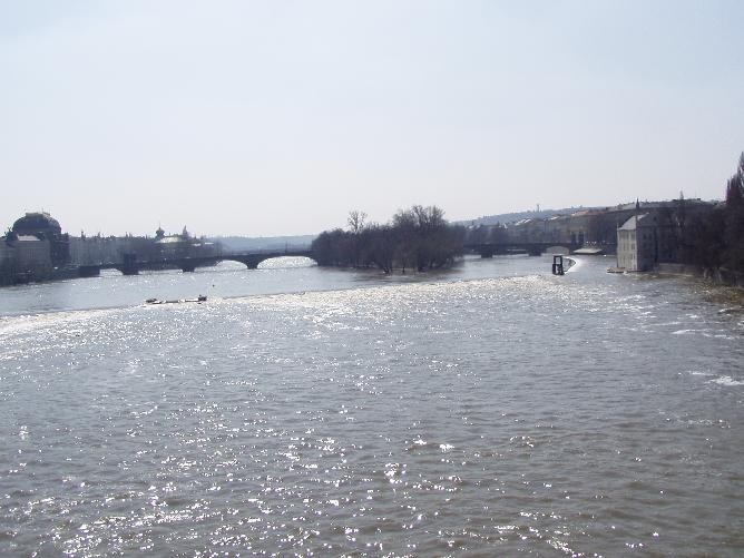 prague20060408_charles_bridge022.jpg