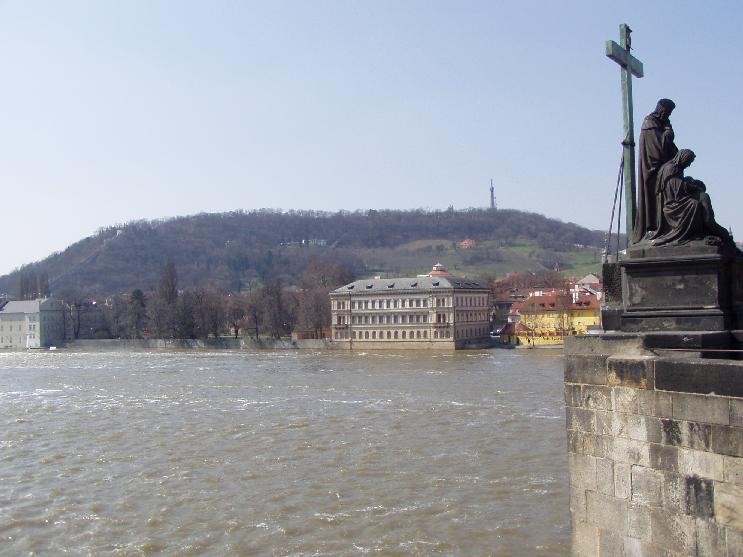 prague20060408_charles_bridge026.jpg