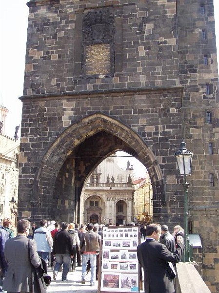 prague20060408_charles_bridge030.jpg