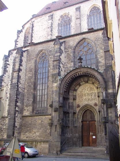 prague20060408_old_town_church046.jpg