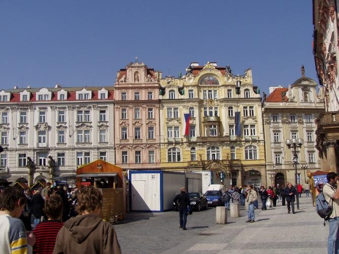 prague20060408_square050.jpg