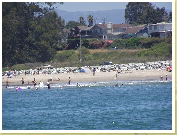 050_beach.jpg
