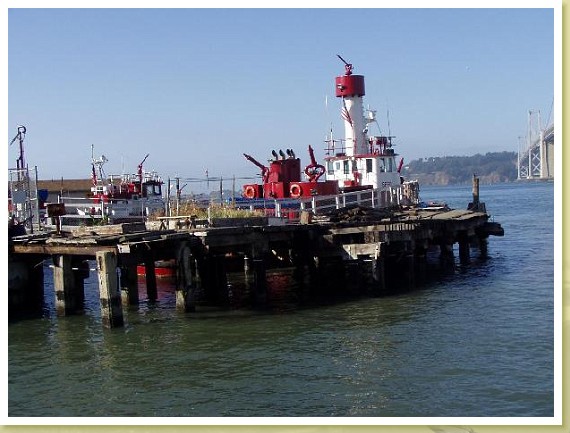 sf20050703fireboat_31.jpg