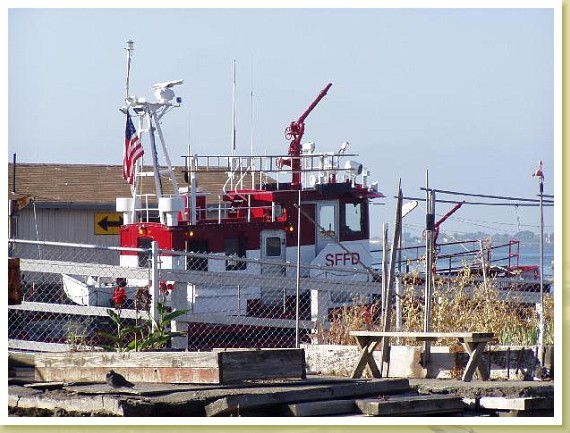 sf20050703fireboat_35.jpg